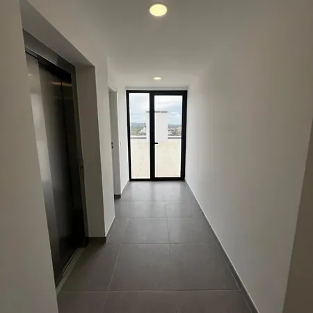 Modern Spacious With Rooftop Pool * São Martinho do Porto