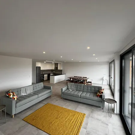 Apartment Modern Spacious With Rooftop Pool