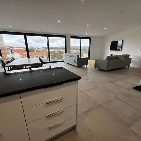 Modern Spacious With Rooftop Pool * Sao Martinho do Porto