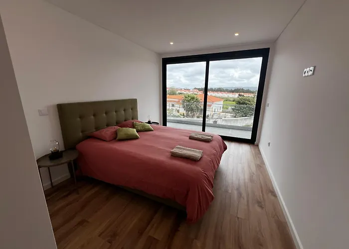 Modern Spacious With Rooftop Pool Apartamento São Martinho do Porto