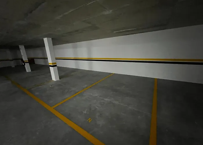 Modern Spacious With Rooftop Pool Apartamento