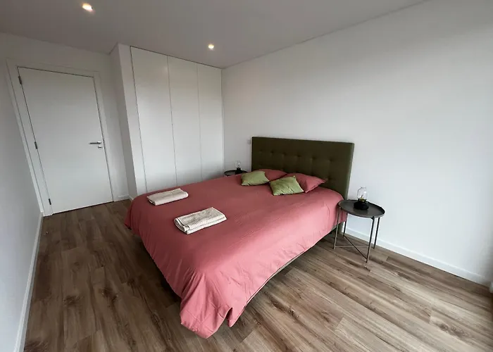 Apartamento Modern Spacious With Rooftop Pool São Martinho do Porto
