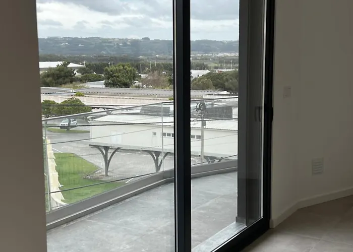 Modern Spacious With Rooftop Pool Apartamento São Martinho do Porto